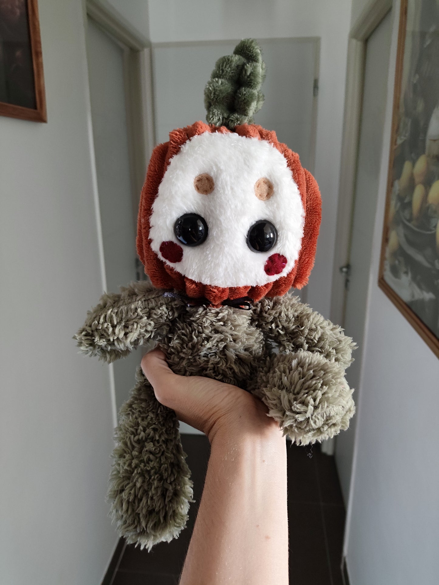 JOE - Sitting Pumpkin plushie