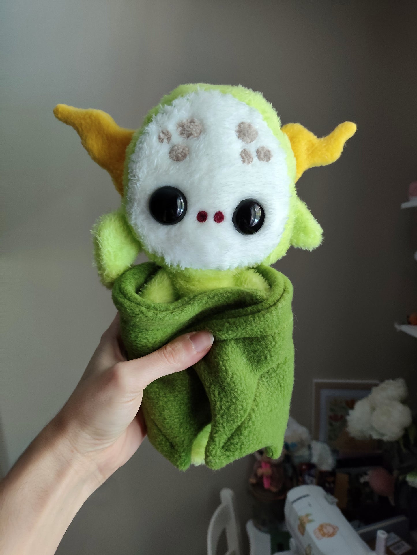 FLÜO - OOAK Dragon Plushie
