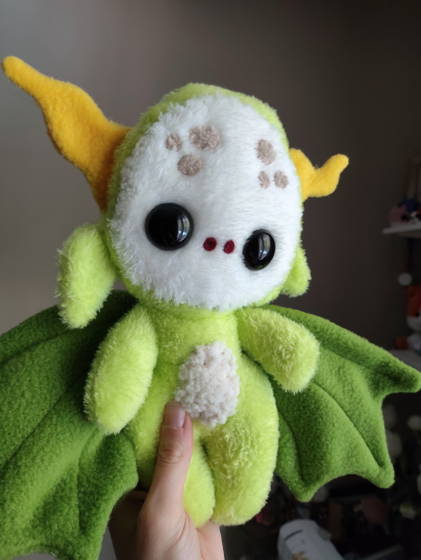 FLÜO - OOAK Dragon Plushie