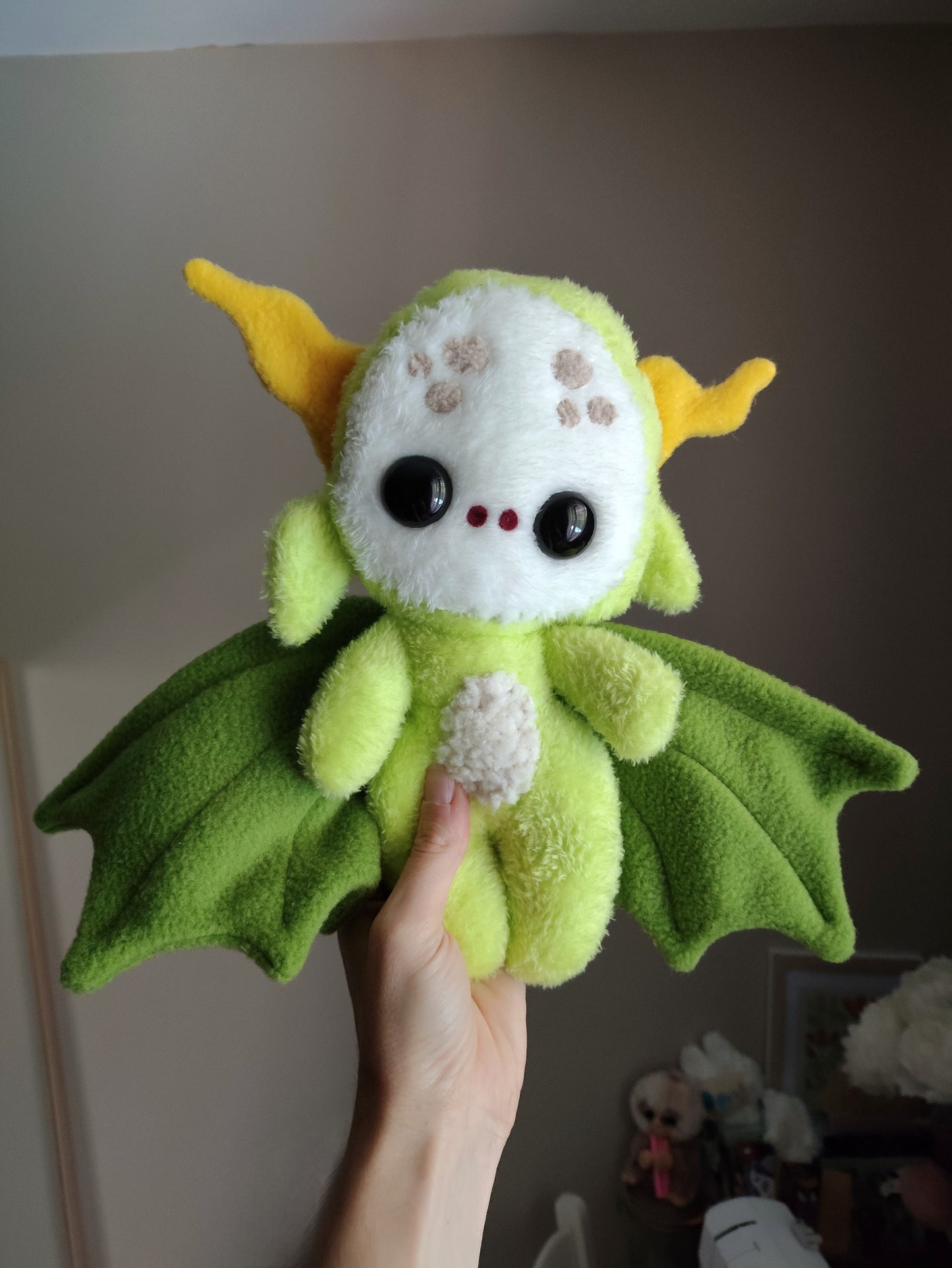 FLÜO - OOAK Dragon Plushie